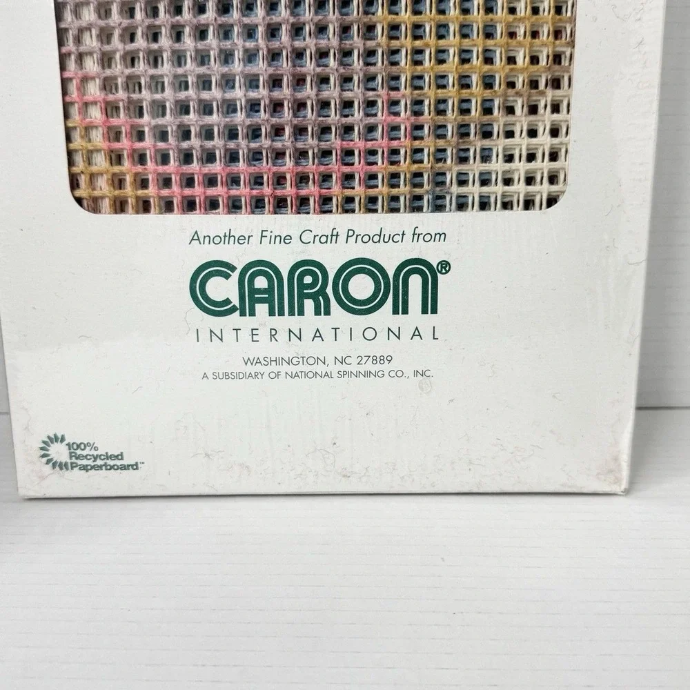Vintage Caron WonderArt Latch Hook Rug Kit Teddy Bear with Heart 20